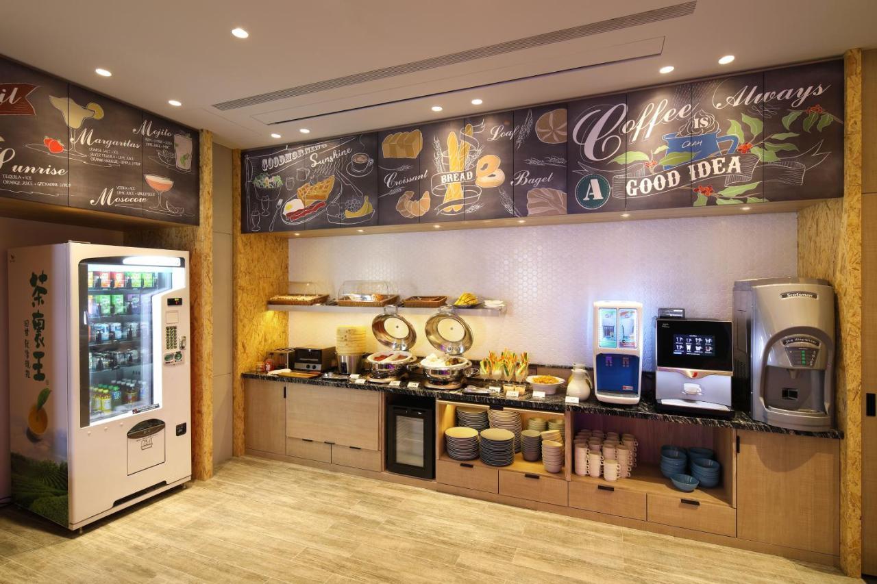 Olah Poshtel - Hualien Zhongfu Hotel ภายนอก รูปภาพ