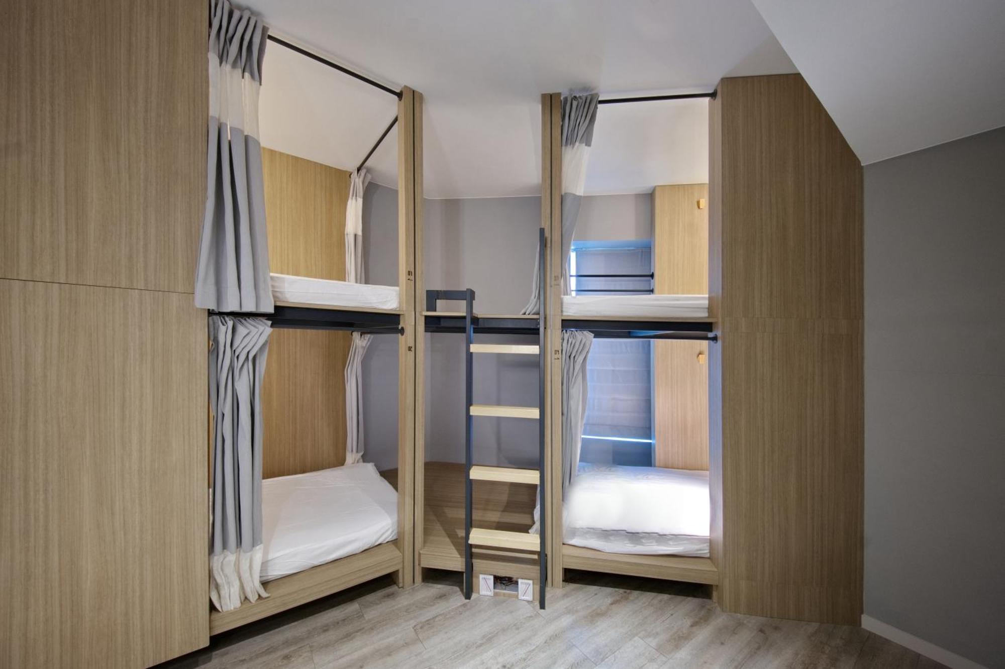 Olah Poshtel - Hualien Zhongfu Hotel ภายนอก รูปภาพ